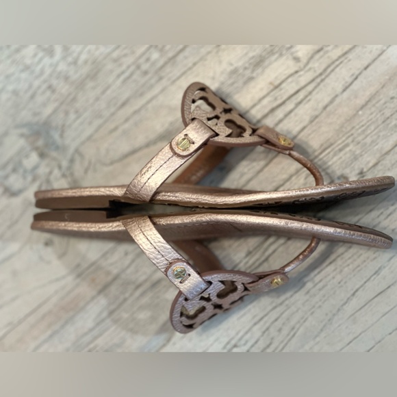 Tory Burch Millar Rose Gold Sandals Thong size 6.5 - Picture 8 of 9